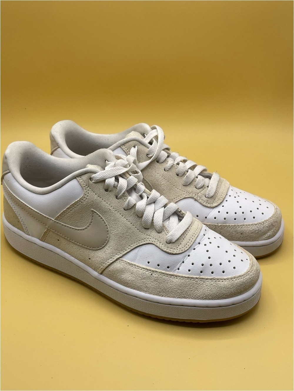 Nike Court Vision Low in Pale Ivory/Light Orewood Brown